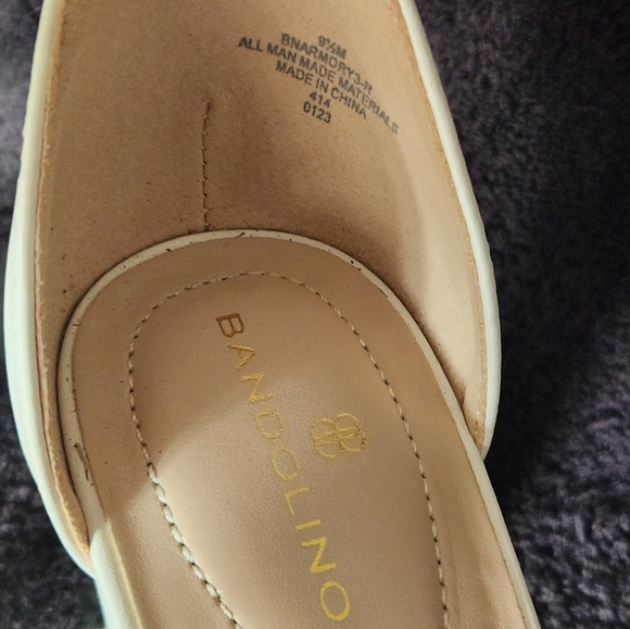 Sz 9.5 White Heels with Gold & Emerald Details - Picture 6 of 6